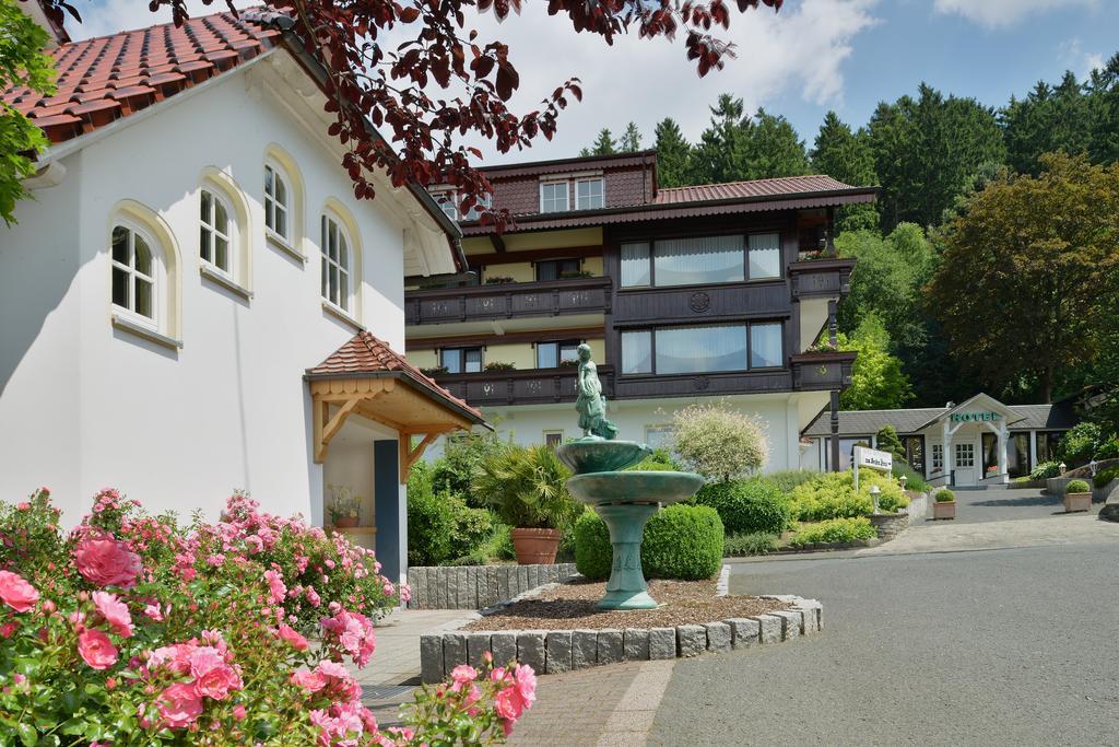 Hotel Zum Weissen Stein Kirchen  Ngoại thất bức ảnh
